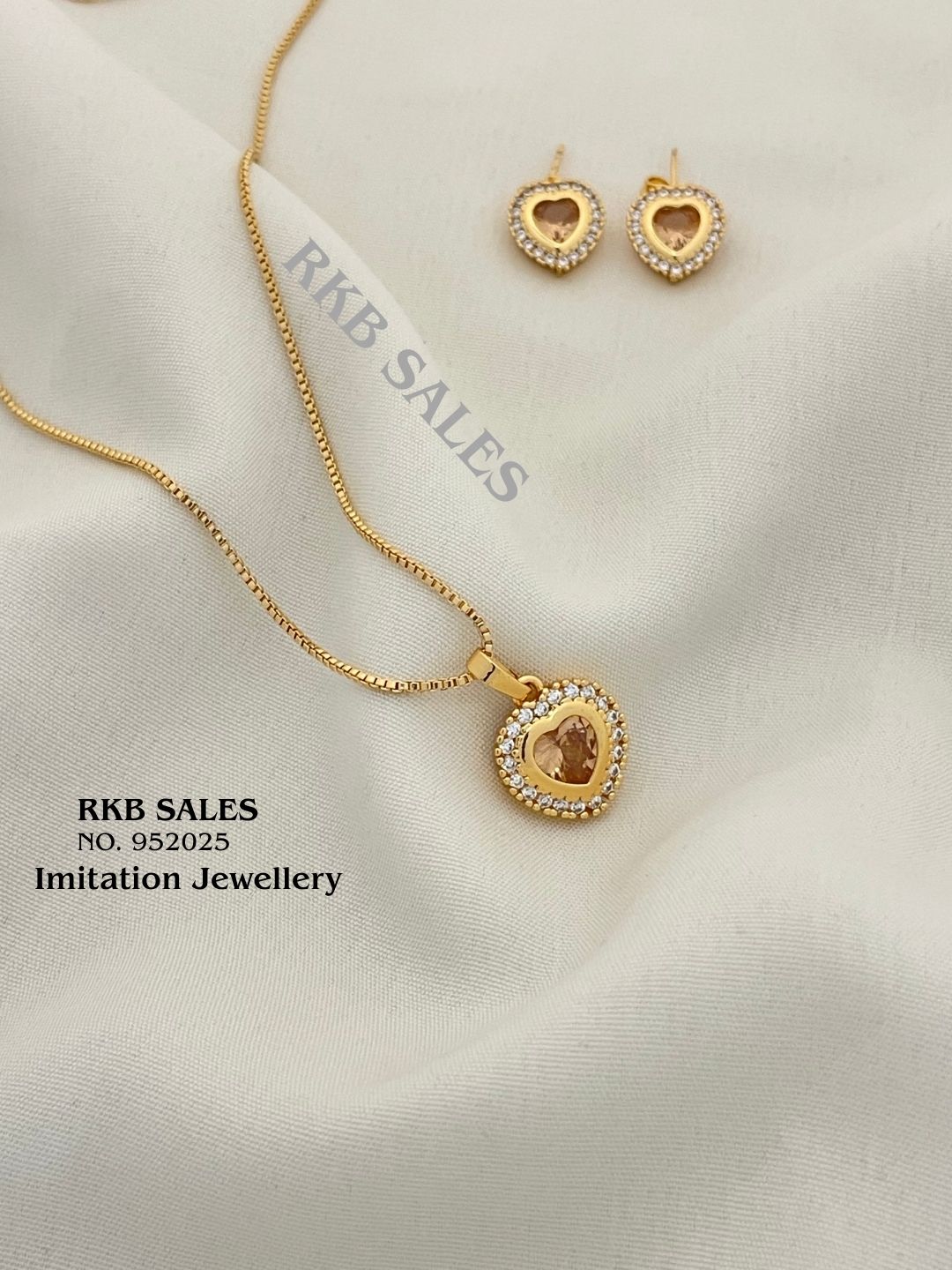 Chain Pendant Earring Set for Daily Wear At Wholesale Price