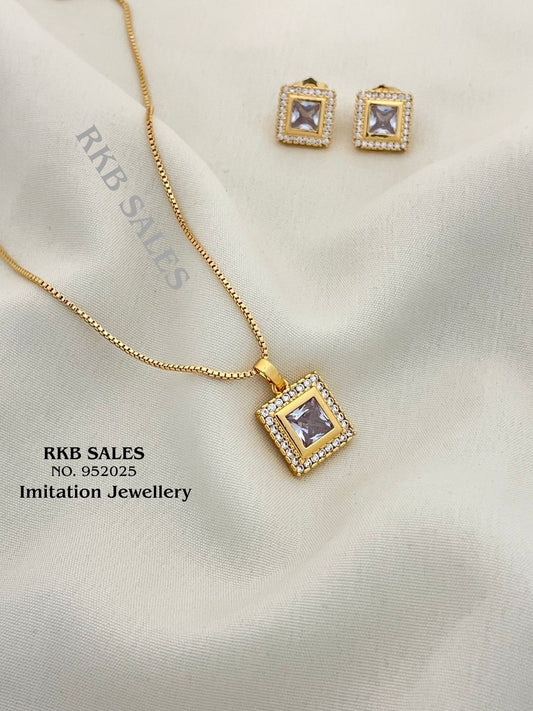 Chain Pendant Earring Set for Daily Wear At Wholesale Price